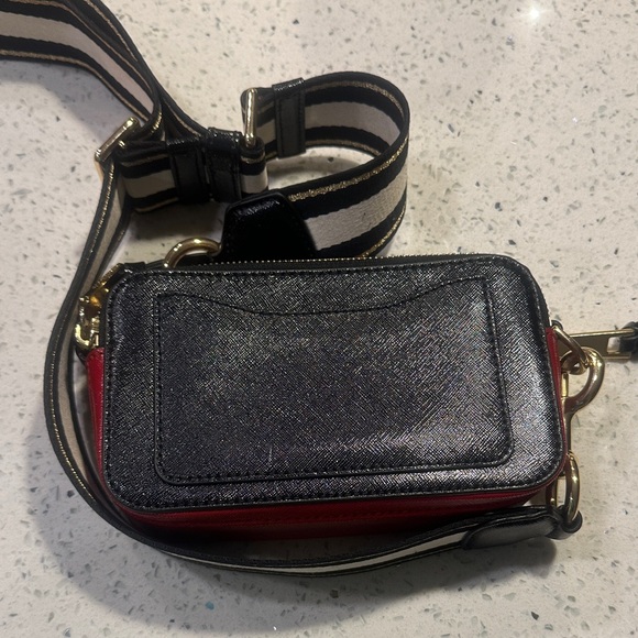 Marc Jacobs Colorblock Crossbody Bag with Gold Accents - Picture 3 of 8